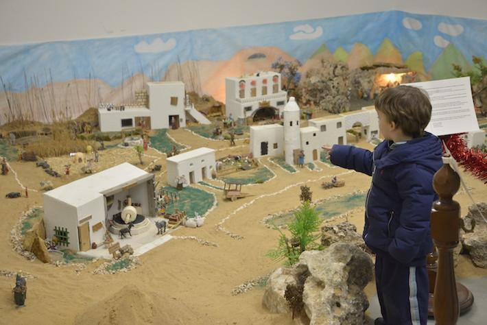 Queda inaugurat el Betlem monumental instal·lat a les sales d'exposicions de la Fundació Caixa Rural