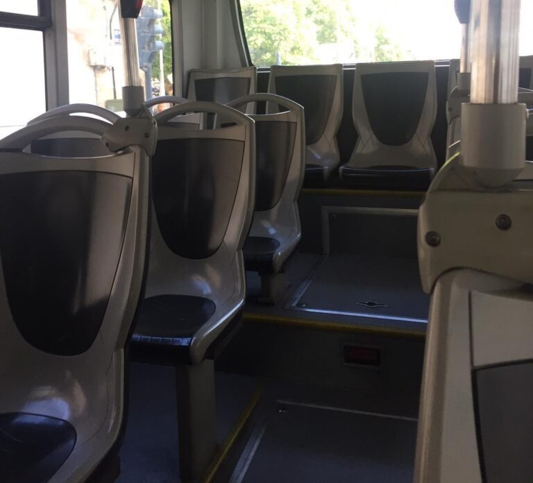 Cs insisteix en habilitar els horaris i rutes en el bus urbà després de "dos mesos de proves desastroses"