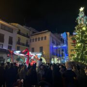 Vila-real viu una Cavalcada de Reis multitudinària que ompli els carrers d’il·lusió i solidaritat