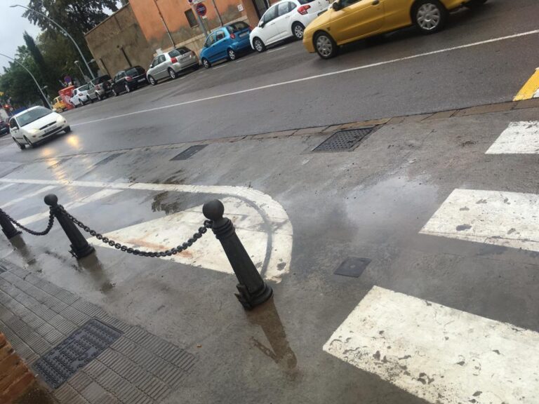 Volta a la normalitat després de la gota freda encara que el protocol d'emergències es manté i camins rurals tancats