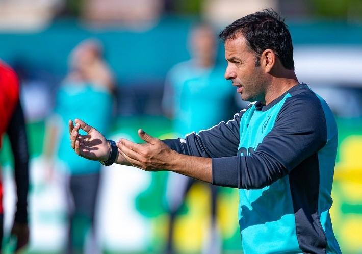 El Villarreal arriba a un acord per a renovar a Javi Calleja, pero no l'ha fet oficial