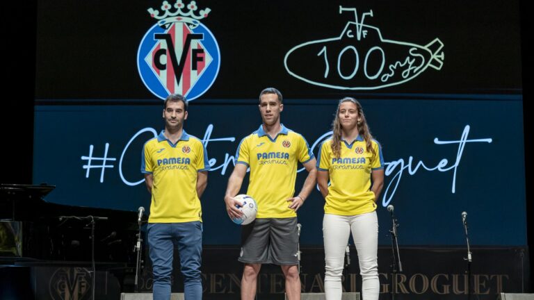 El Villarreal tambè ha presentat la samarreta oficial del centenari