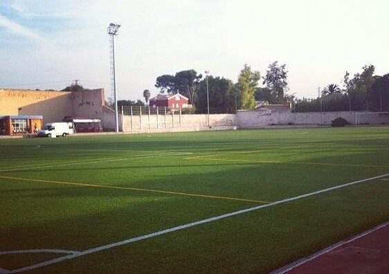 Vila-real adjudica per més de 147.000 euros la renovació de la gespa del camp Fundació Flors