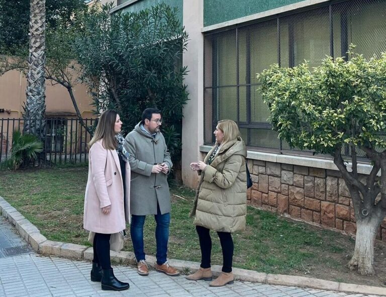 Casabó es reuneix amb Salomé Pradas i Marisa Mezquita per a defensar “una altra manera de governar”