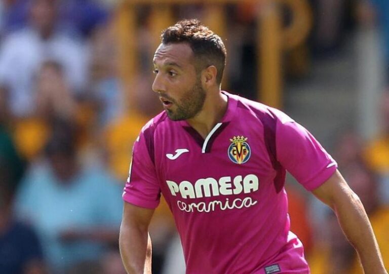 Santi Cazorla ja és un més del Villarreal després de superar les proves i rebre el vistiplau de Javi Calleja