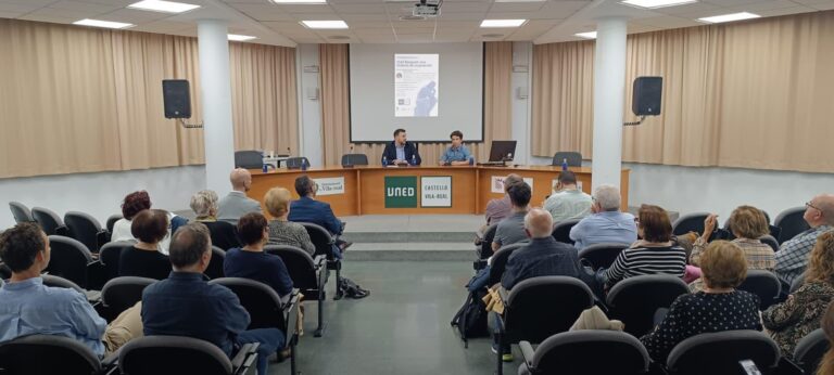 El Chef Bosquet inspira els assistents amb la seua història de reinvenció a la UNED de Vila-real