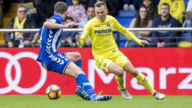 El Villarreal entra en crisi i mostra la seua pitjor cara enfront de l'Alavés (0-2)