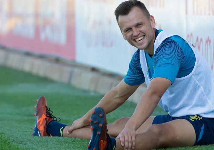 L'afició groga ha triat al migcampista Samu Castillejo com el millor del seu equip durant el mes de setembre