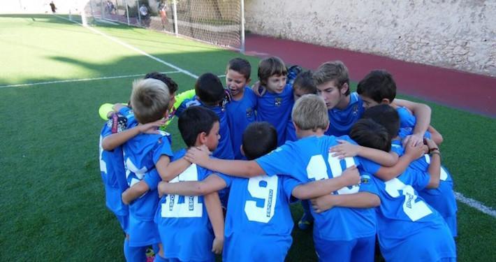 L’Escoleta de Futbol del Club Esportiu Vila-real encara té la inscripció oberta