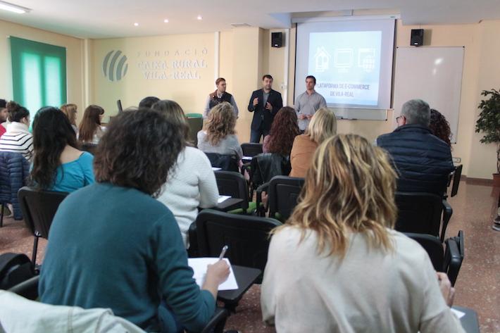 Els negocis locals participen en una reunió per a conéixer els beneficis de 'e-commerce' 