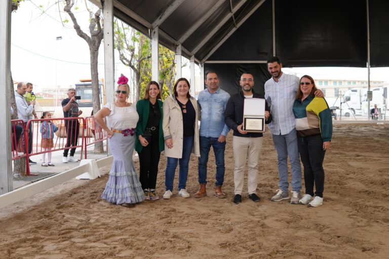 Vila-real rep un reconeixement per la seua col·laboració amb el I Concurs de Cavalls de Pura Raça Espanyola