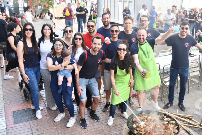 Les penyes Guayabó, No Problem i Kalauela triomfen en el Concurs de Paelles de Vila-real