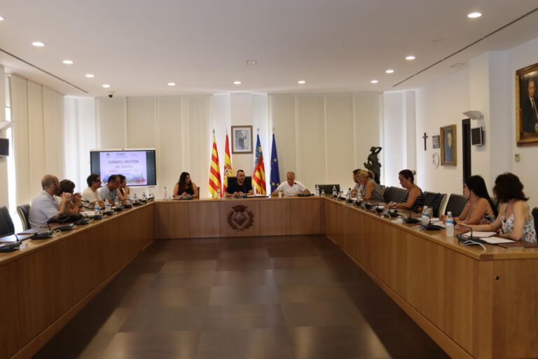Vila-real constitueix el Consell Rector de Festes en la nova legislatura