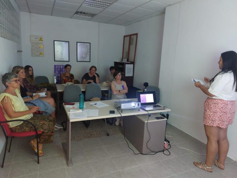 La Regidoria d’Igualtat i el Grup de Dones coordinen el Punt Violeta contra les agressions sexistes en festes