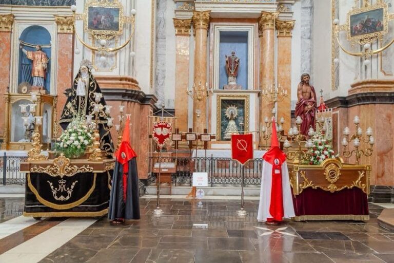 Guia per a gaudir de la Setmana Santa de Vila-real: confraries, processons i horaris