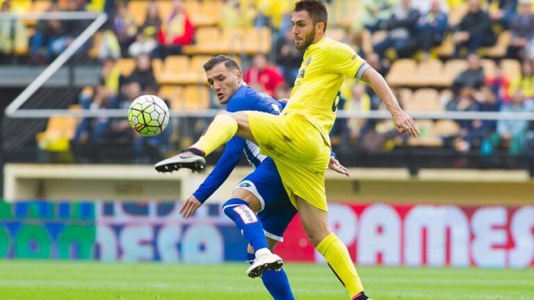 El Villarreal cau derrotat front al Deportivo en el seu últim encontre al Madrigal (0-2)