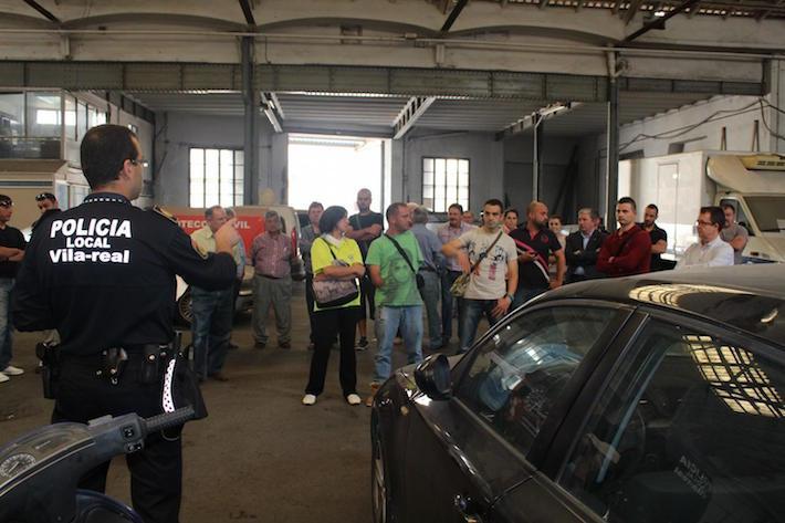 La Policia Local retira i gestiona durant 2017 un total de 59 vehicles abandonats en la via pública