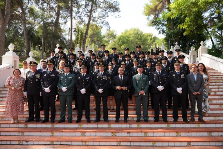 Benlloch reivindica un nou jutjat de violència de gènere en el Dia de la Policia Nacional