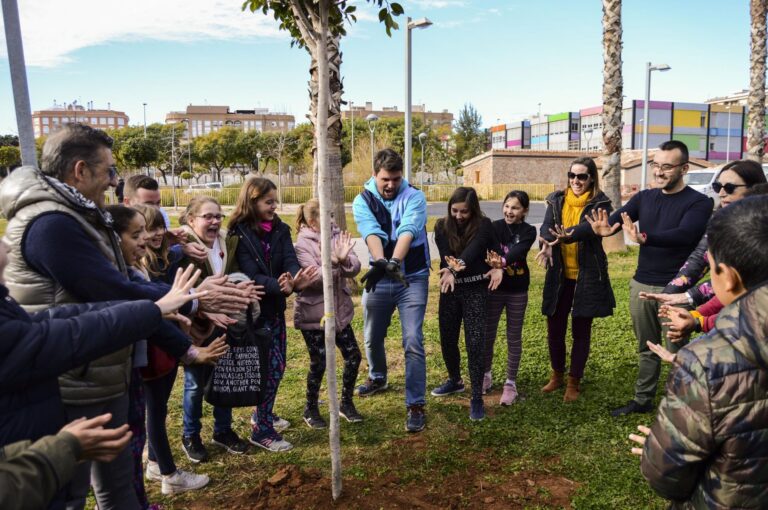 600 escolars de la ciutat han celebrat durant aquesta setmana el Dia de l’Arbre