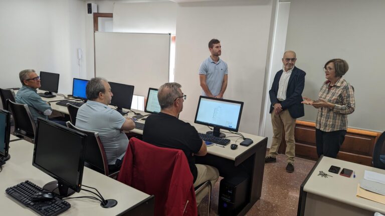 L’Ajuntament de Vila-real activa cursos de digitalització després del gran èxit de l’edició anterior