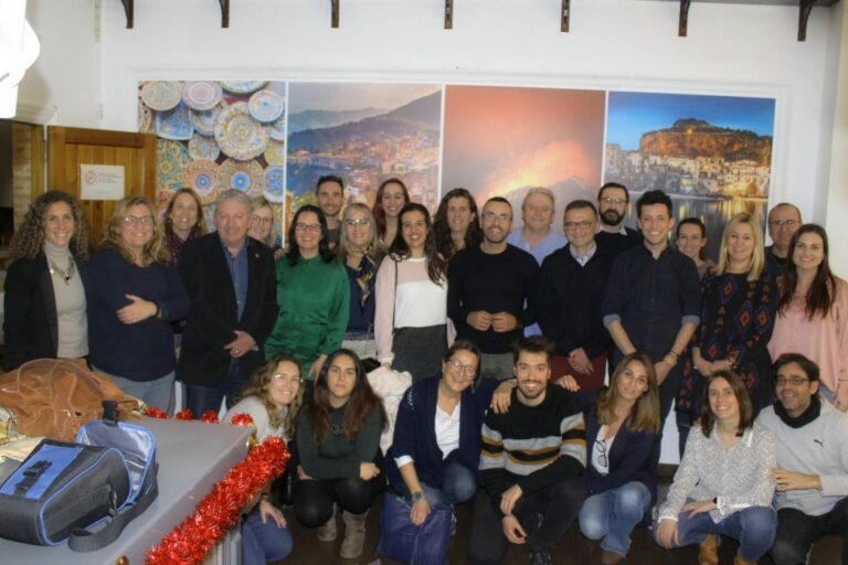 Els mitjans de comunicació assisteixen al tradicional dinar de Nadal de l’Ajuntament