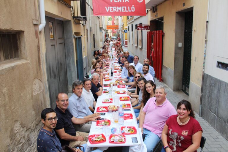 El Grup Municipal Socialista celebra el seu dinar de festes a la penya el Vermelló
