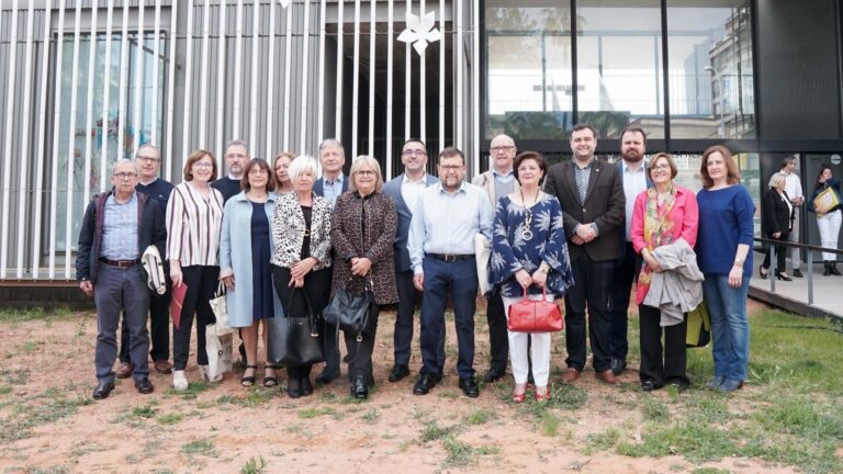 Onze mestres i professors de set centres educatius són reconeguts en haver-se jubilat en el curs 2017-2018