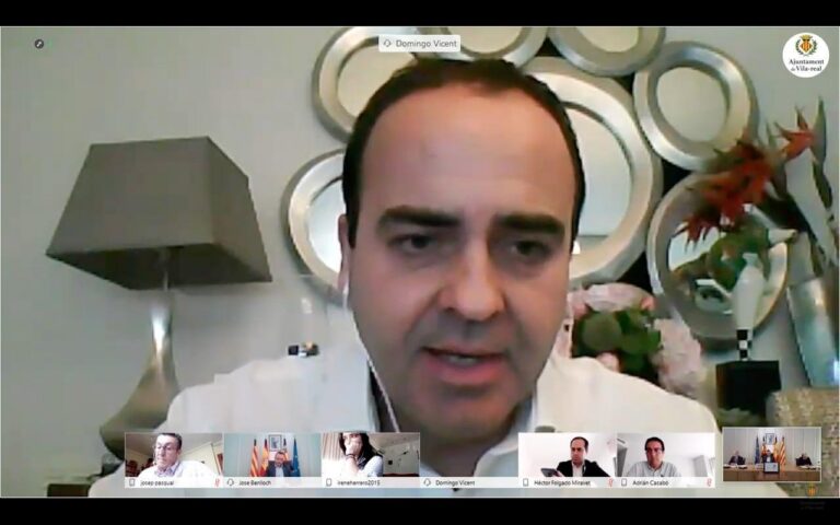 Vicent reitera "la necessitat de canviar el model en la gestió de l'Ajuntament davant la crisi que s'aveïna"