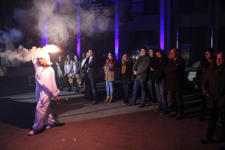 Vila-real viu una encesa de les llums de Nadal molt especial