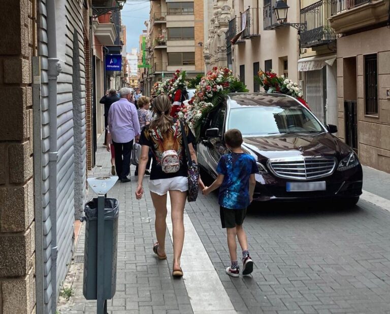 Multitudinari adeu a José Benlloch Goterris, pare de l'alcalde de Vila-real, a l'Església Arxiprestal