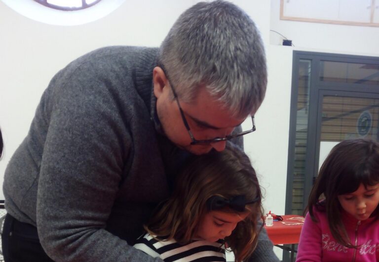 Recuperem finalitza el taller 'Tradicions a les Festes de Nadal' a les escoles