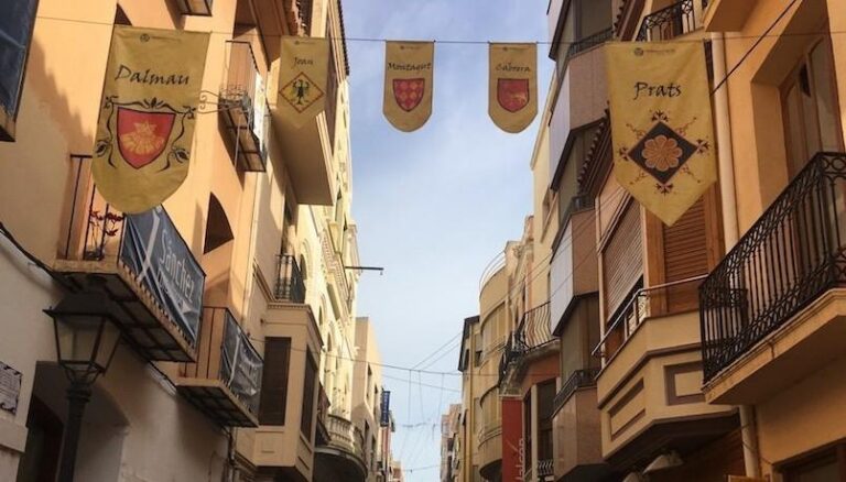 El Mercat Medieval torna amb una nova decoració històrica que rememora la fundació i l'heràldica aquest cap de setmana
