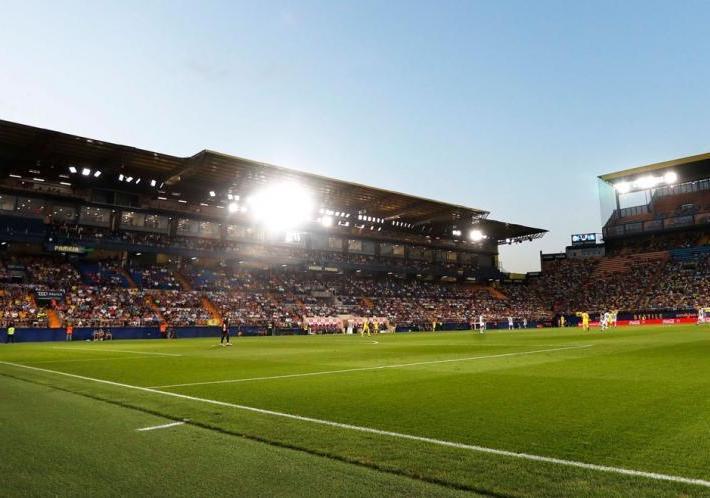 Nova il·luminació LED amenitzarà la prèvia del partit davant el Betis a l'Estadi de la Ceràmica