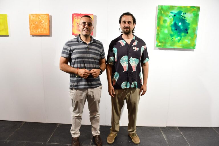 Benlloch acompanya a l'artista vila-realenc Paco Dalmau en la Fira d'Art Contemporani Marte de Castelló