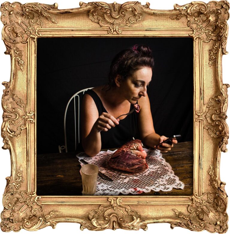 Vila-real acull l’exposició de fotografia de l’artista ‘Ulalalau’ a la plaça Major