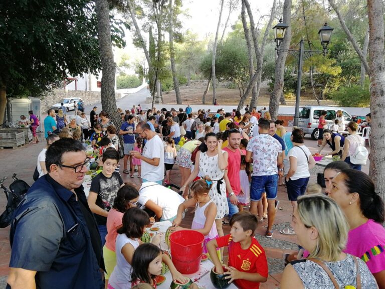 La Festa del Fanalet il·lumina el Termet i recorda la figura del sereno per quinzé any