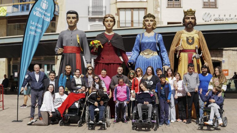 Vila-real celebra la Festa dels xiquets i les xiquetes