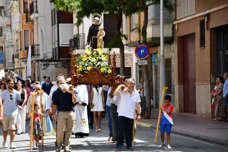 Vila-real celebra la missa i processó de la Joventut Antoniana