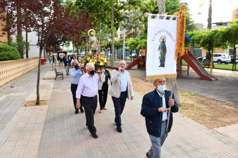 Comencen les festes del barri Sant Ferran de Vila-real amb la missa i processó
