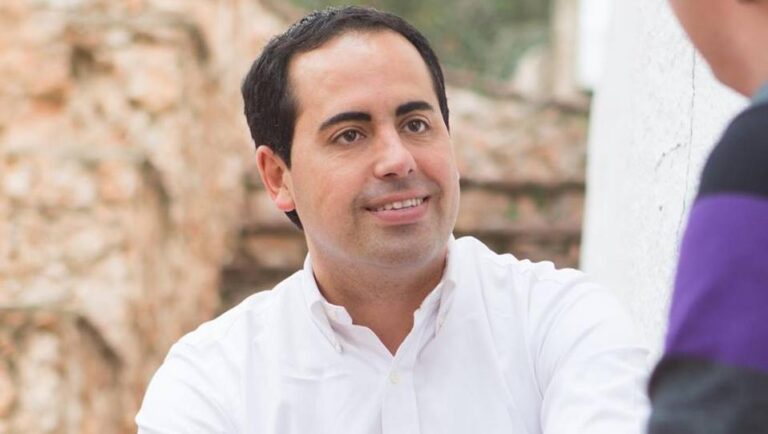 Folgado es defén: “Jo al 2007 no era ni el president del PP en Vila-real ni tampoc regidor, era de ‘Noves Generacions’ "