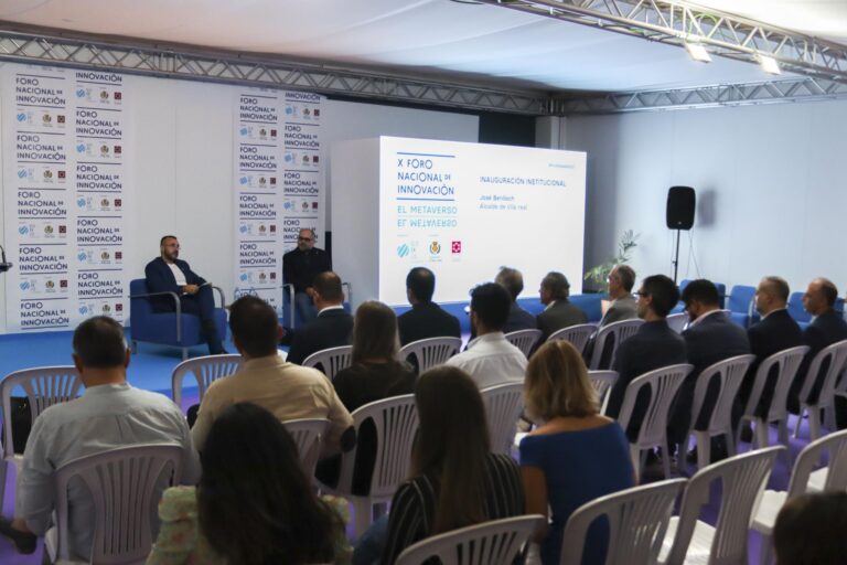 Benlloch anuncia en Globalis la creació d’una càtedra d’intel·ligència artificial de la mà de la UNED