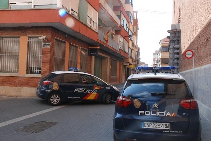 Detenen en Vila-real a un home per tres delictes de robatori amb violència