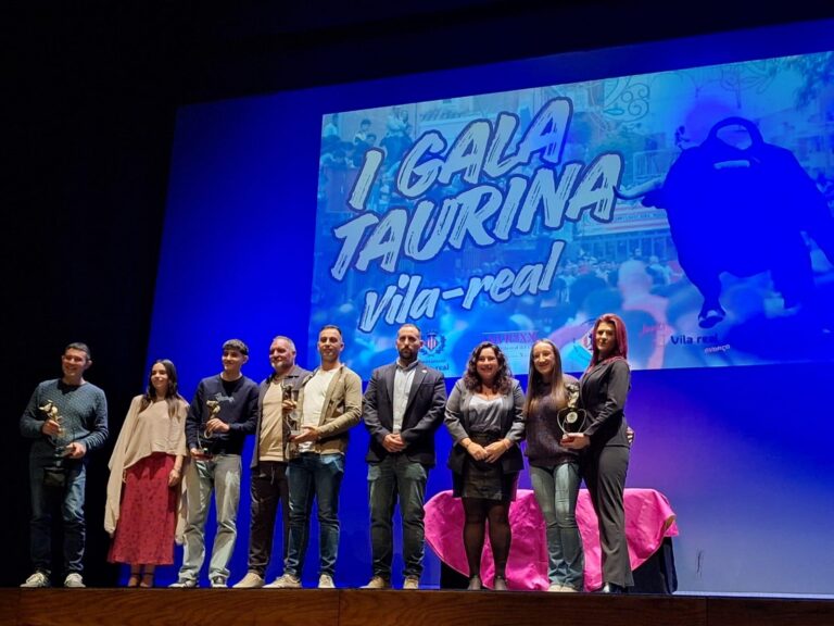 Vila-real inaugura la I Gala Taurina en l’any del 650é aniversari del bou al carrer