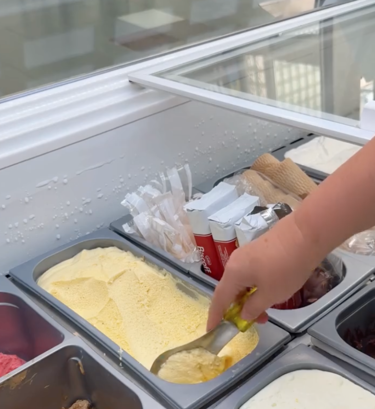 El Mercat Central refresca els dies d’estiu amb gelats per a tots els gustos