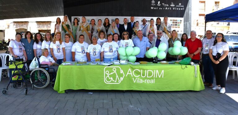 Gran participació ciutadana en els actes de hui dilluns