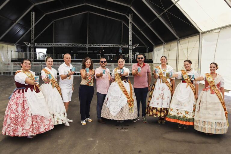L’Ajuntament repartirà 28.000 gots 100% reciclables a les festes per fer-les més sostenibles