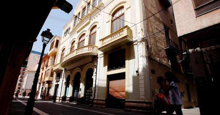 Cs alerta que el Gran Casino va camí de convertir-se “en una casa abandonada més"