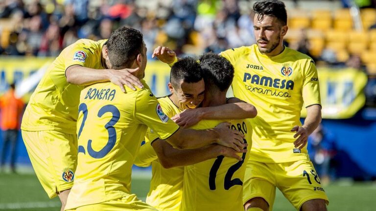 El Villarreal tira d'estratègia i d'autoestima per derrotar al cuer (2-0)