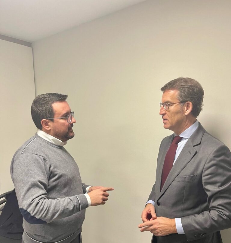 Casabó trasllada a Feijoó la seua preocupació per la indústria de la ceràmica