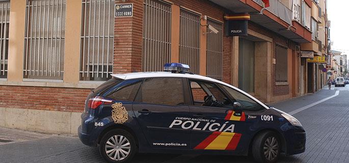 Detingudes dues persones per furts amb el mètode de la 'abraçada afectuosa' que operaven a  Vila-real i Benicàssim